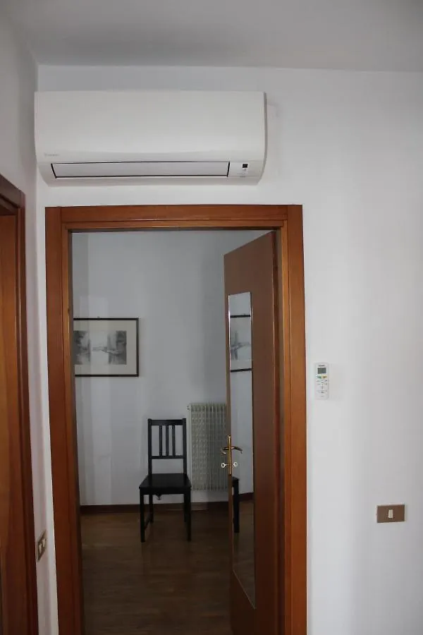 Apartament Casa Per Venezia&Treviso 0*, Treviso